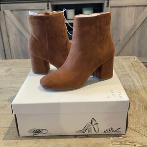 Women’s Celeste Mid Shaft Boots - A New Day